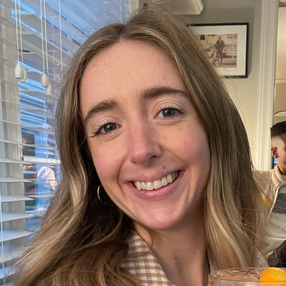 Meet your Posher, Sarah - Picture 2 of 2